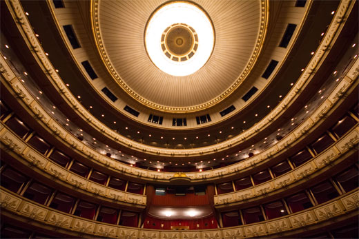Innenraum der Oper